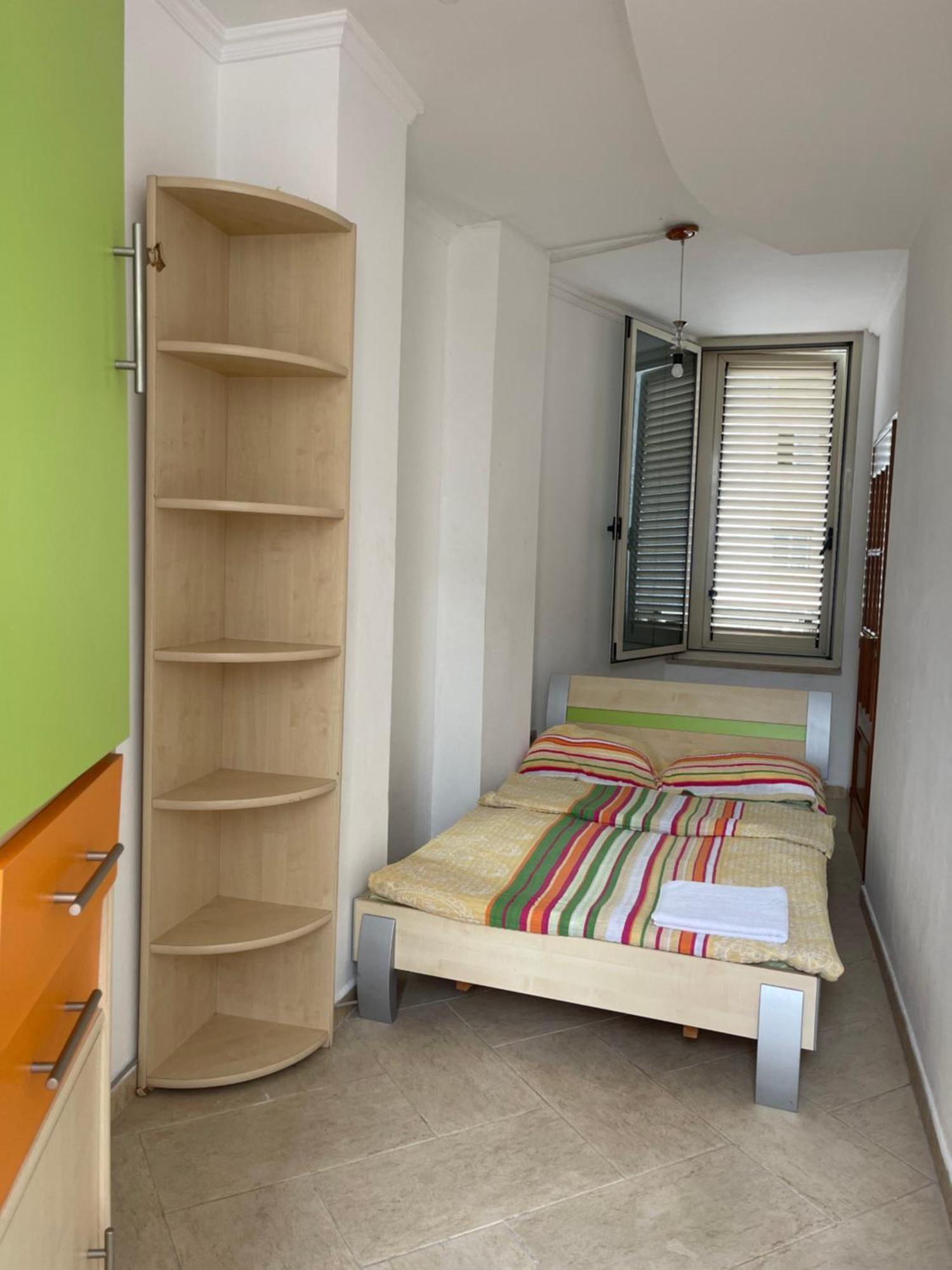Albjona Guesthouse Tirana Kamer foto