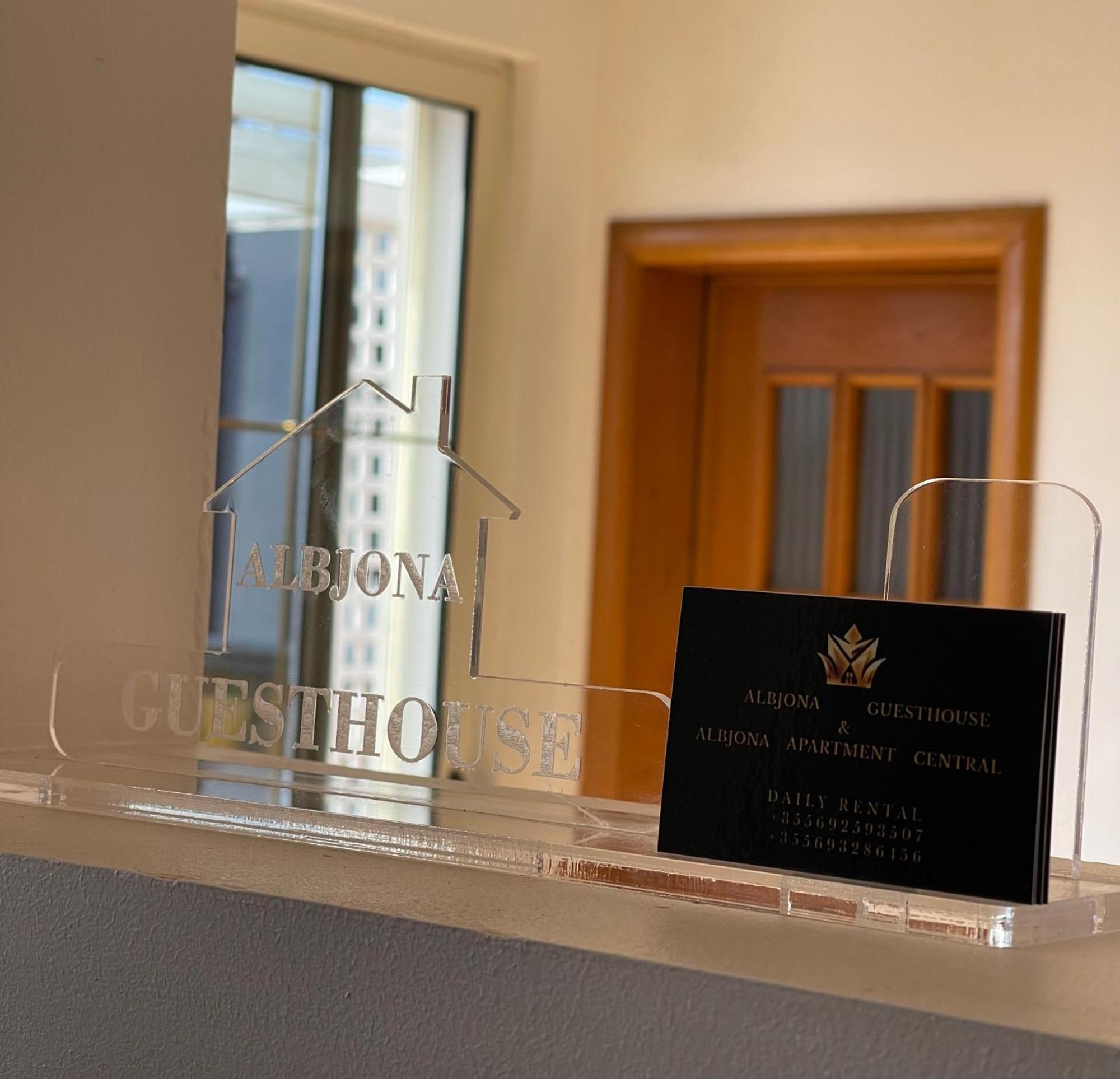 Albjona Guesthouse Tirana Buitenkant foto