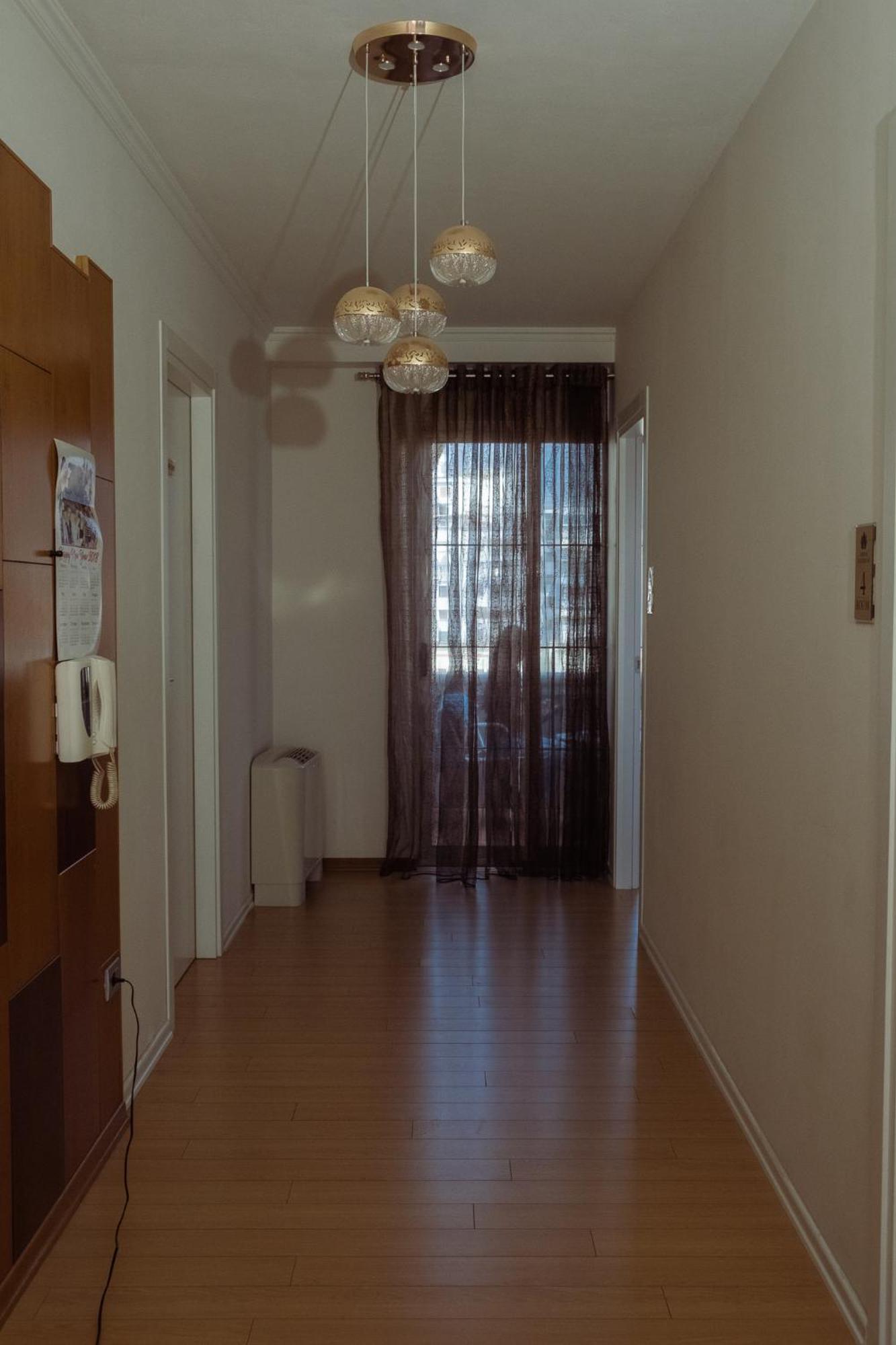 Albjona Guesthouse Tirana Buitenkant foto
